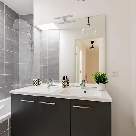 Jolie Maison Lumineuse, Calme Et Cozy Apartment