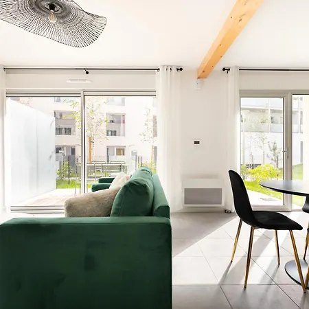 Jolie Maison Lumineuse, Calme Et Cozy Apartment